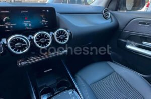 MERCEDES-BENZ EQA 350 4MATIC