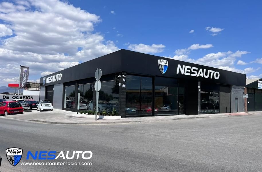La Mejor Ruta para Llegar a Nesauto Automoción desde el Centro de Granada