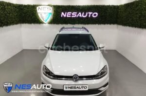 Volkswagen Golf Advance 1.0 TSI Variant