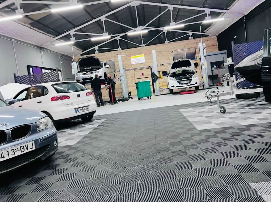 Nuestro taller propio Taller propio - Nesauto Automoción