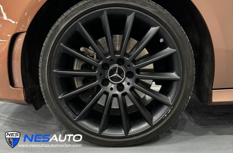 MERCEDES-BENZ Clase A 250 e 218 CV 8G-DCT AMG Line