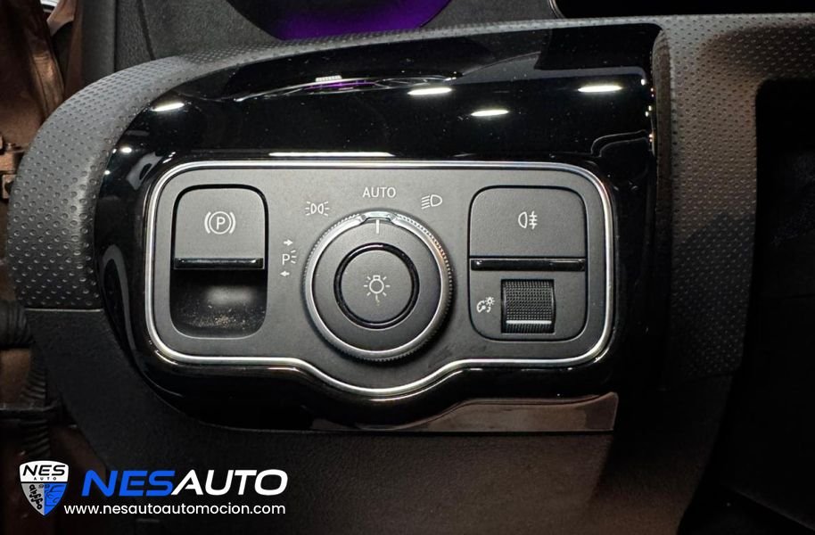 MERCEDES-BENZ Clase A 250 e 218 CV 8G-DCT AMG Line