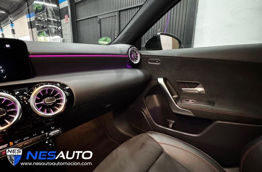 MERCEDES-BENZ Clase A 250 e 218 CV 8G-DCT AMG Line