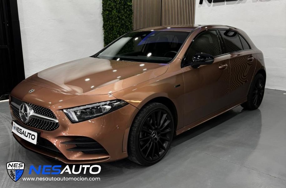 MERCEDES-BENZ Clase A 250 e 218 CV 8G-DCT AMG Line