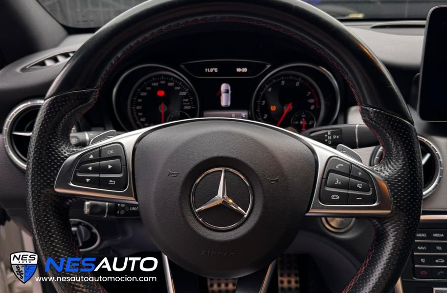 MERCEDES-BENZ Clase CLA 200 Shooting Brake 156 CV AMG Line