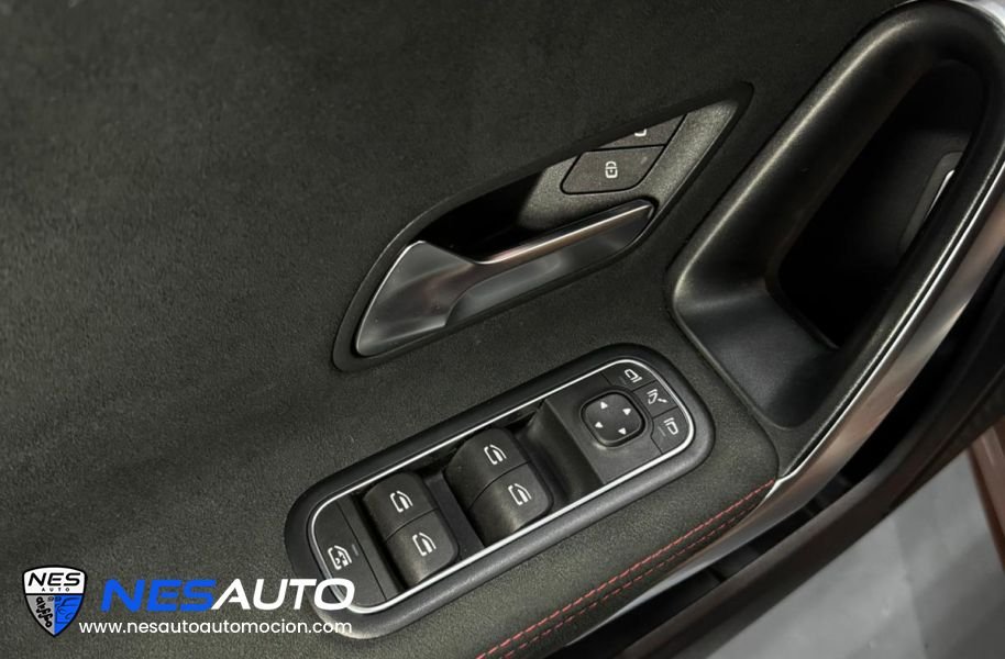 MERCEDES-BENZ Clase CLA 200 Shooting Brake 156 CV AMG Line