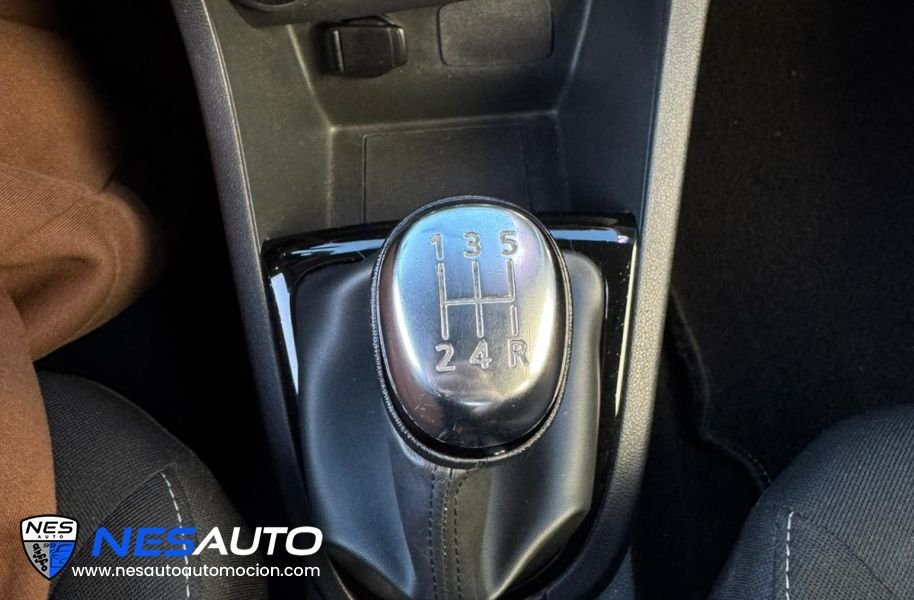 RENAULT Clio Limited 1.2 16v