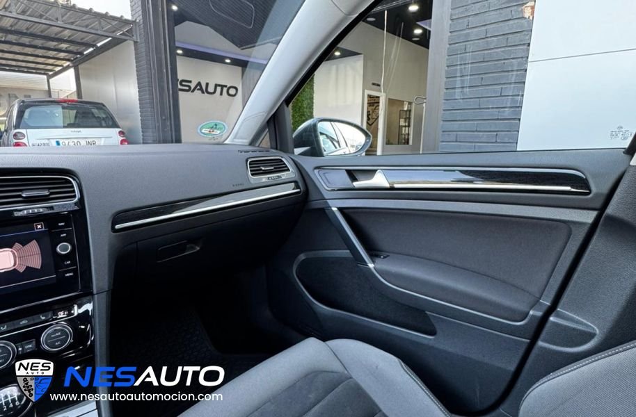 Volkswagen Golf VII 1.4 TSI R-LINE