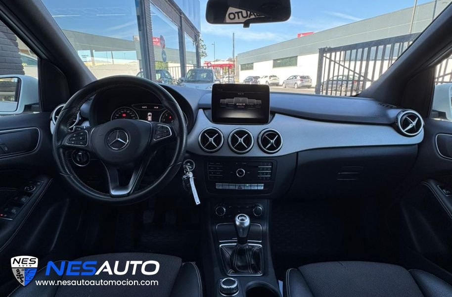 MERCEDES -BENZ CLASE B200