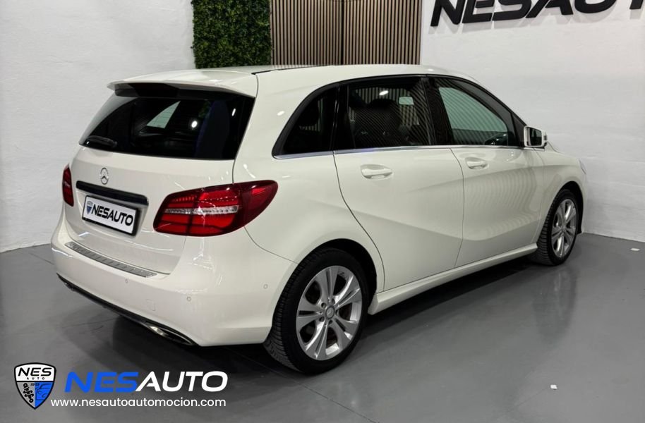 MERCEDES -BENZ CLASE B200