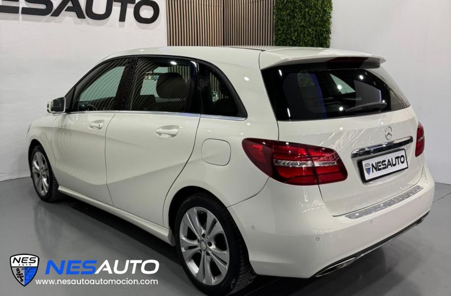 MERCEDES -BENZ CLASE B200