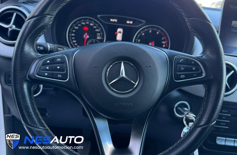 MERCEDES -BENZ CLASE B200
