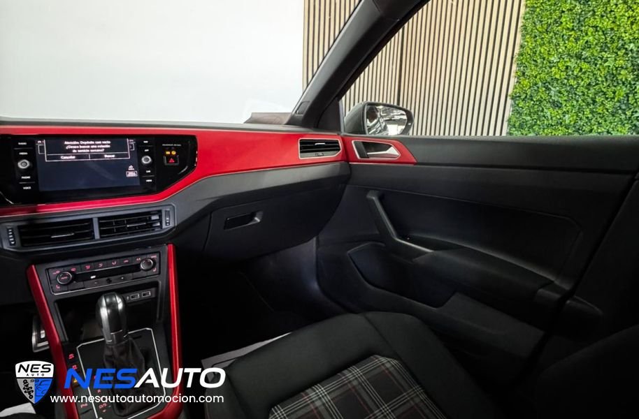 Volkswagen Polo GTI 2.0 TSI 200cv DSG 6 vel.