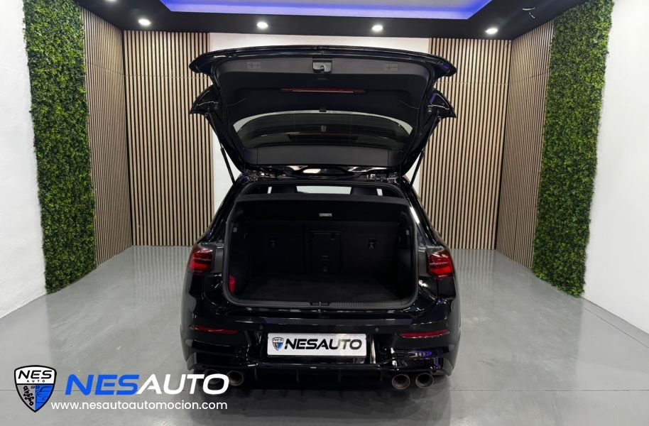 Golf 8 R 2.0 TSI 320 CV DSG 4Motion