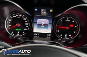 MERCEDES BENZ  C220d