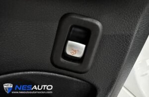 MERCEDES BENZ  C220d