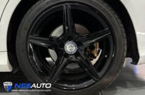 MERCEDES BENZ  C220d