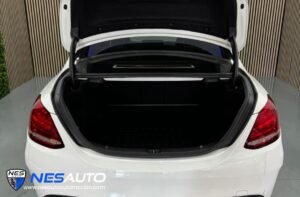 MERCEDES BENZ  C220d