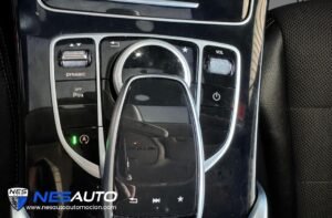 MERCEDES BENZ  C220d