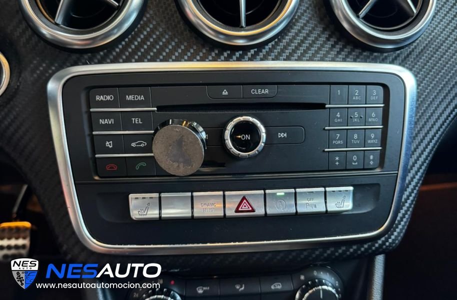 MERCEDES BENZ CLASE A200 AMG LINE
