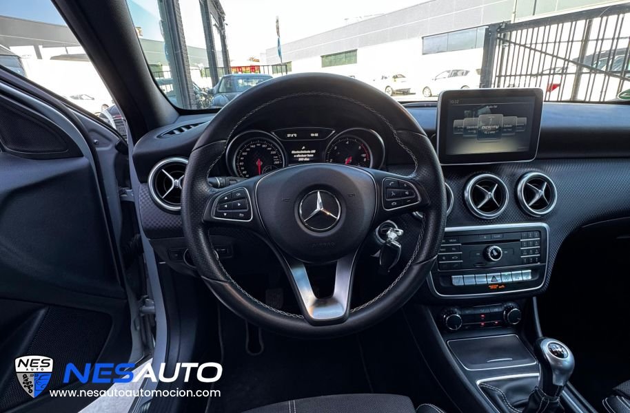 Mercedes-Benz Clase A 180 d Urban