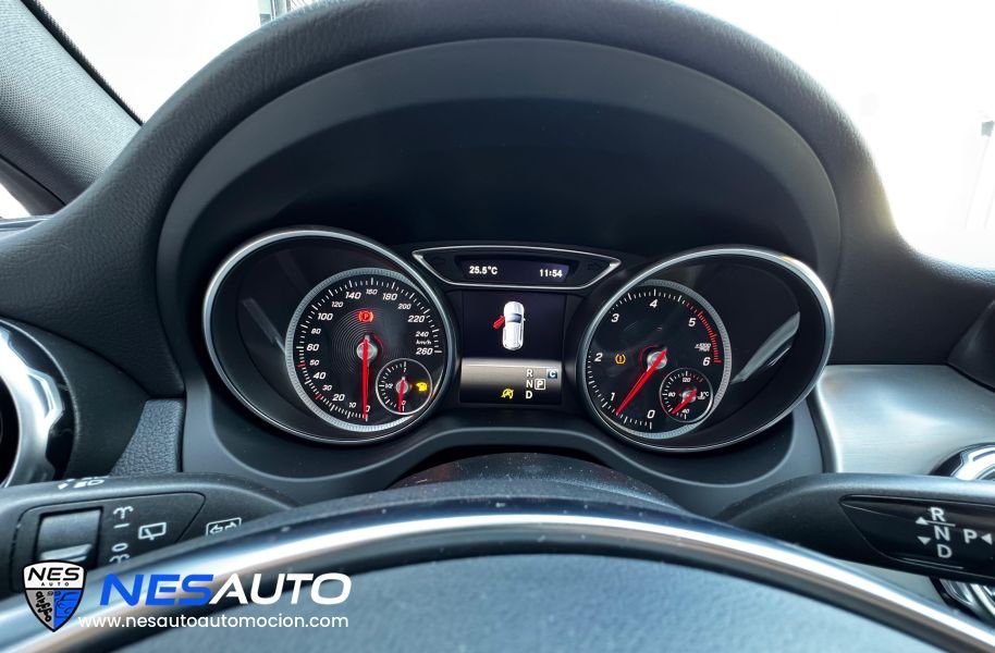 Mercedes-Benz GLA 200 d 7G-DCT AMG Line