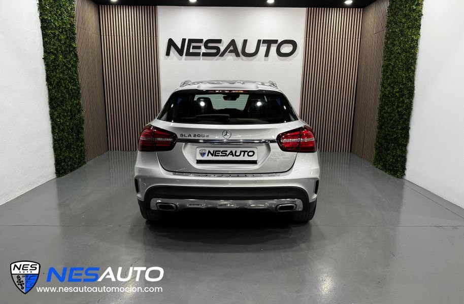 Mercedes-Benz GLA 200 d 7G-DCT AMG Line