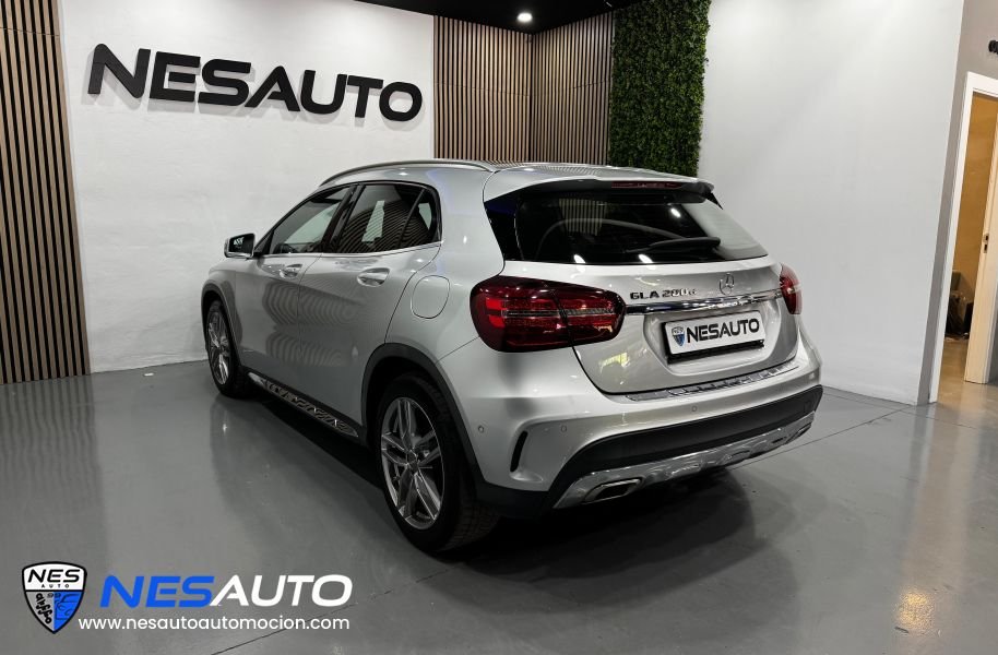 Mercedes-Benz GLA 200 d 7G-DCT AMG Line