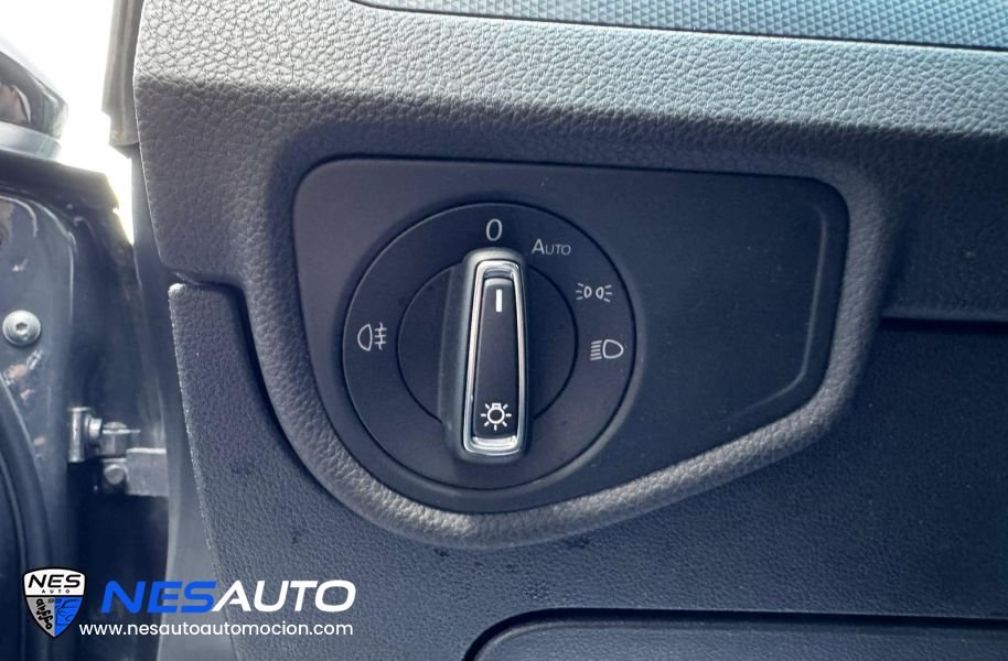 VOLKSWAGEN TOURAN 2.0TDI
