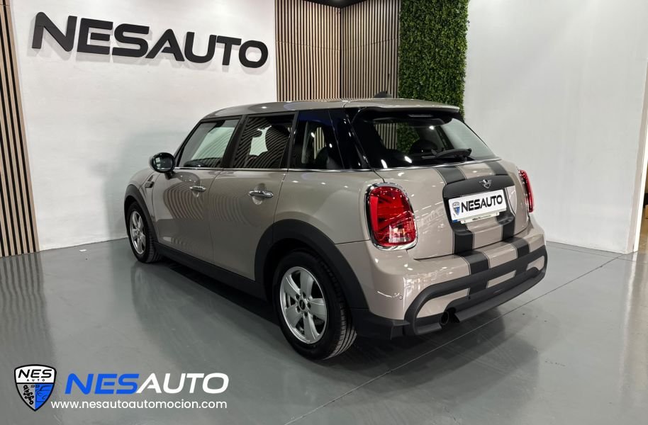 MINI Cooper 5 puertas Automático