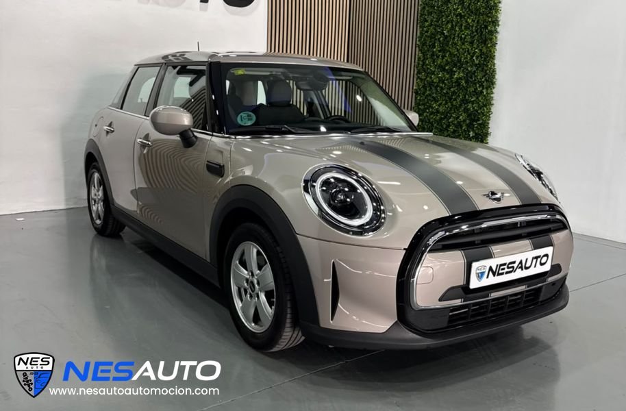 MINI Cooper 5 puertas Automático