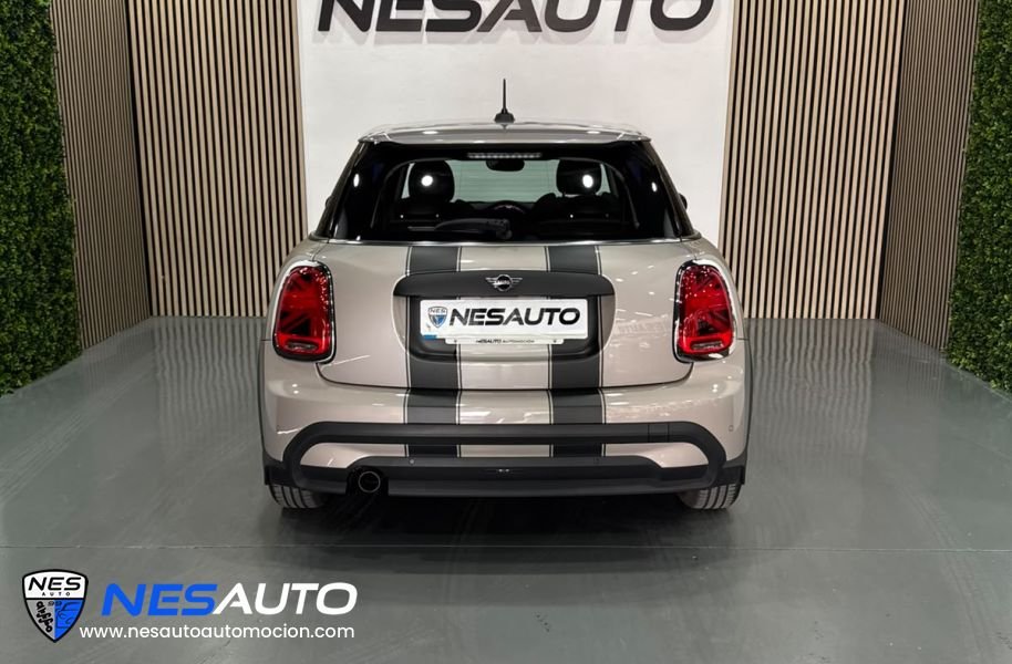 MINI Cooper 5 puertas Automático